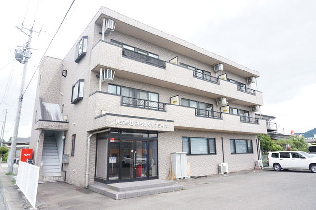 建物外観　２０２３年６月撮影