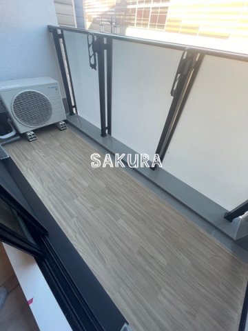 バルコニー　暖かな日差しのふりそそぐバルコニー♪