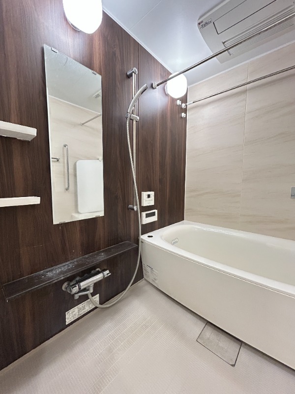 バス・シャワールーム