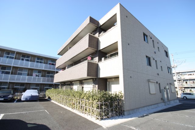 建物外観　戸田公園駅　徒歩3分の立地です！