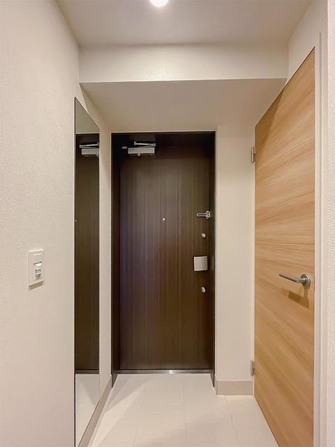 玄関　※写真は同タイプ住戸です。