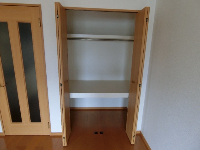 収納　クローゼット