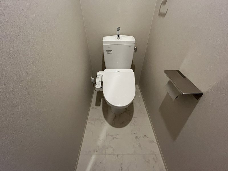 トイレ　同物件別部屋