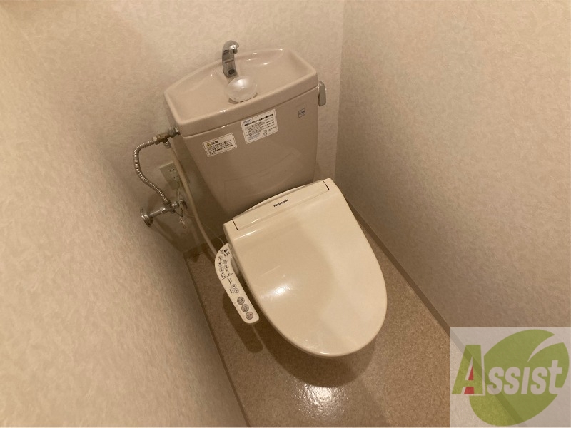 トイレ　トイレです。ウォシュレット付を探している方、おすすめです。