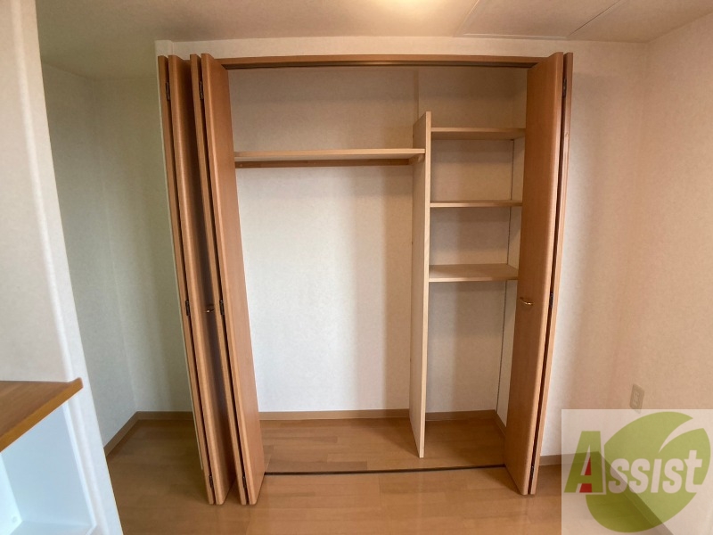 収納　収納もバッチリあるのでお部屋が片付きますよ！