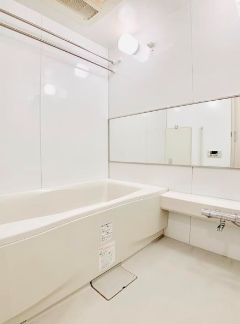 バス・シャワールーム　日々の疲れを癒すお風呂付です
