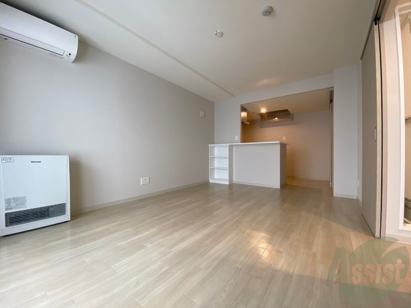 居室・リビング　広くてキレイなお部屋が広がっていて、充実した生活が送れそう。