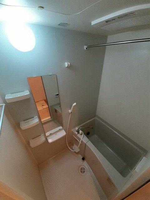 バス・シャワールーム　☆ゆったりくつろげるお風呂☆