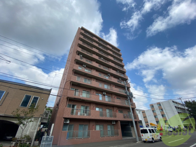 建物外観　札幌市中央区北八条西「コローレ８１９アネックス」