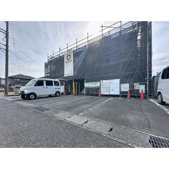 建物外観　※外観改装工事中のお写真となります。