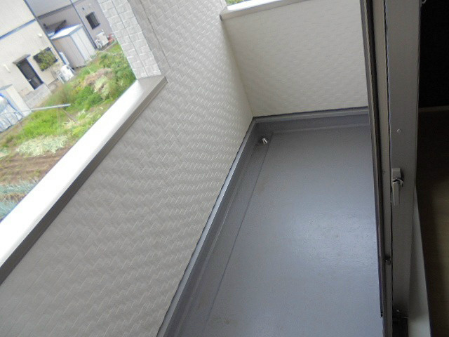 バルコニー　写真は201号室です