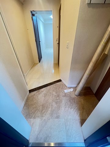 玄関　落ち着いた玄関です