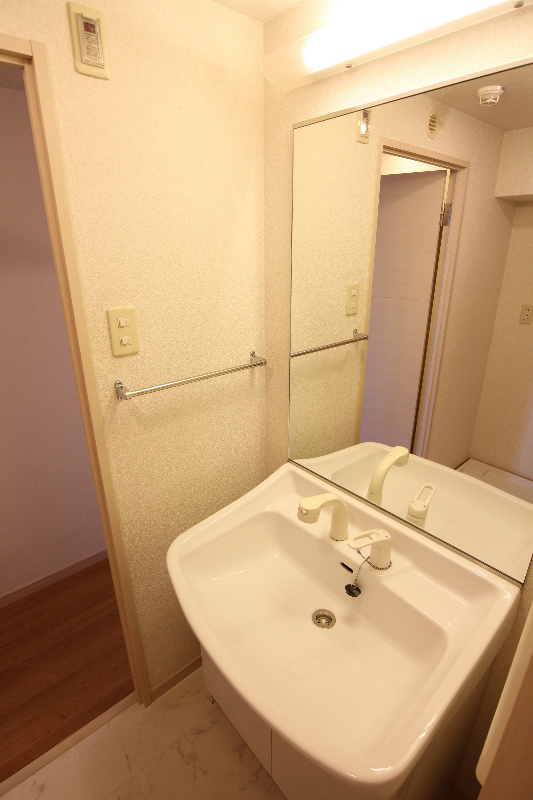 洗面設備　※別号室の参考写真になります。