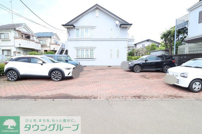 駐車場　駐車場