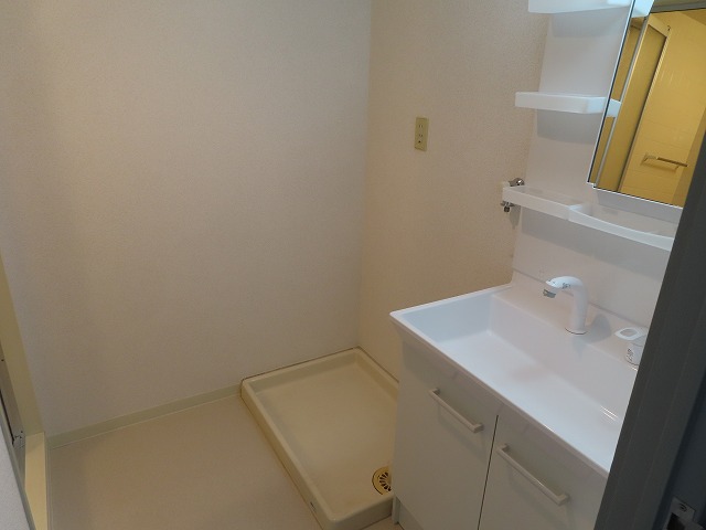 広島電鉄宮島線 草津南駅 徒歩4分 5階建 築38年の内装写真