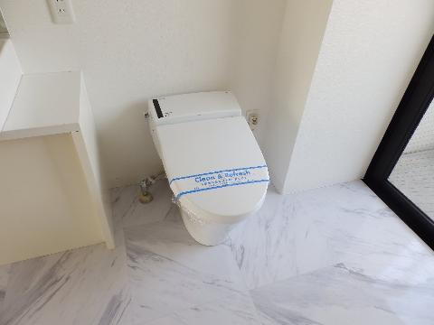 トイレ　シャワー付トイレ