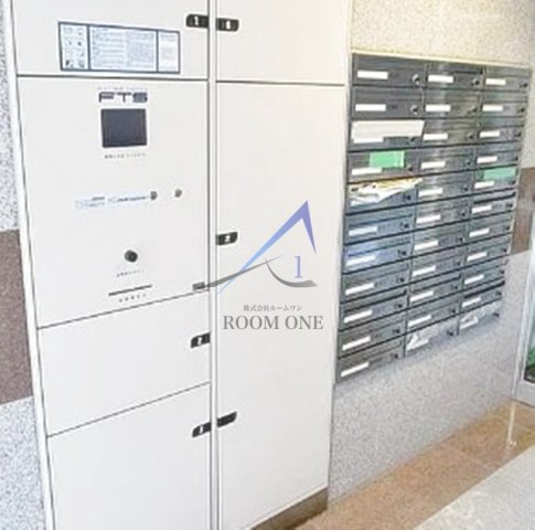 その他共有部分　宅配ボックスと集合ポストです。