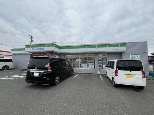 コンビニ　ファミリーマート 八代沖町店（コンビニ）まで510m