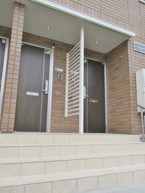 エントランス　◆玄関外側の雰囲気です◆