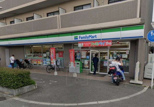 コンビニ　ファミリーマート　吹田内本町（コンビニ）まで428m