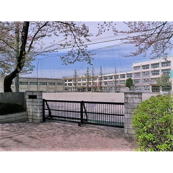 中学校　練馬区立豊渓中学校（中学校）まで253m