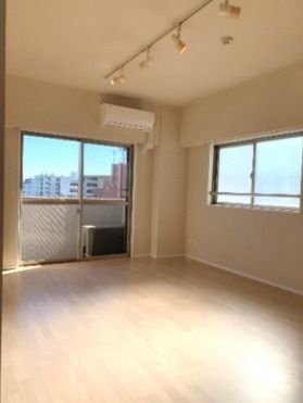 居室・リビング　写真は同タイプ住居です