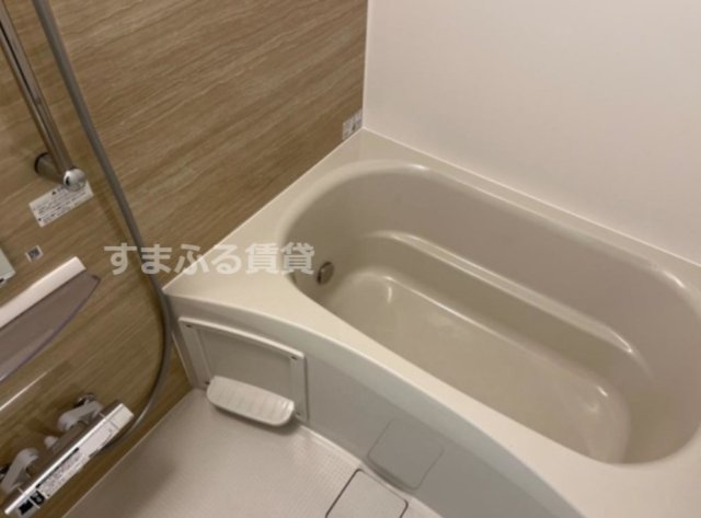 バス・シャワールーム　同仕様　同施工会社　風呂