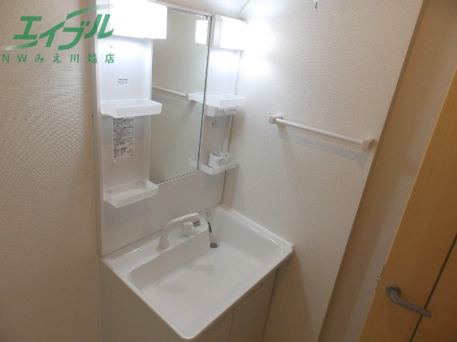 洗面設備　同型別部屋参考写真です