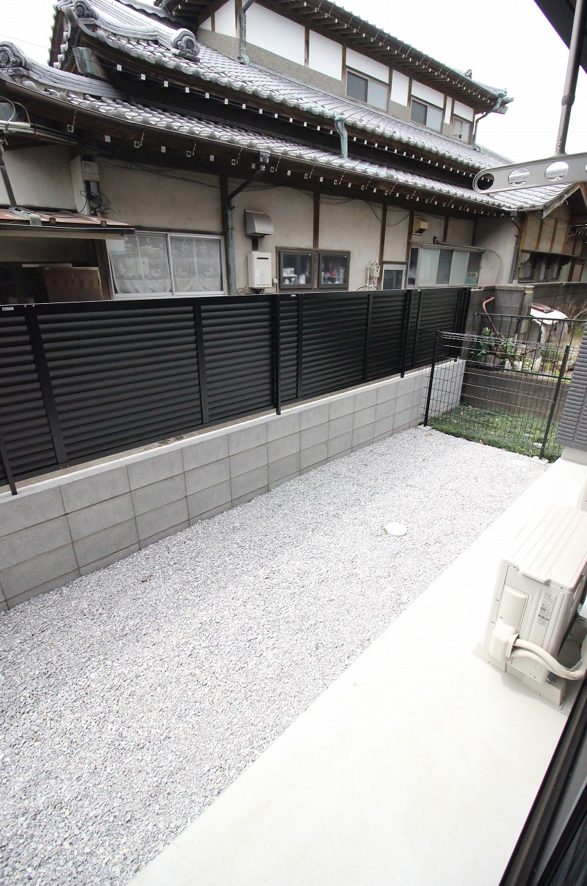 その他　反転タイプの部屋の写真です