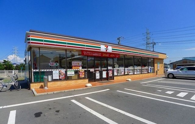 コンビニ　セブンイレブン（コンビニ）まで350m