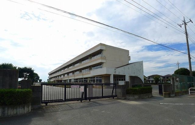 小学校　伊勢崎市立あずま北小学校（小学校）まで1100m