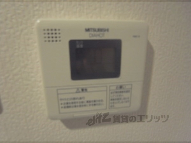 その他設備　給湯器リモコン
