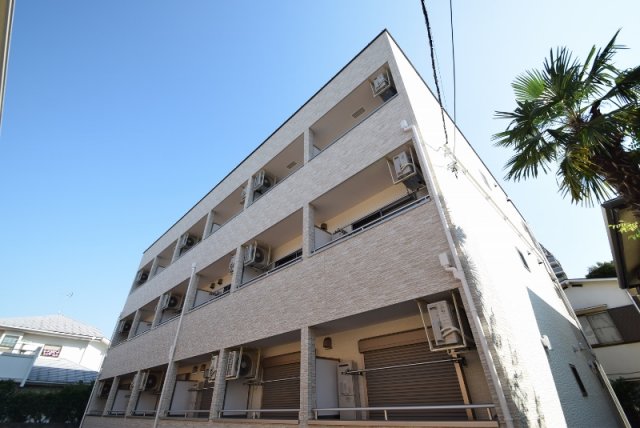 建物外観　南西向きで日当たり良好！