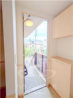 玄関　収納もある玄関です