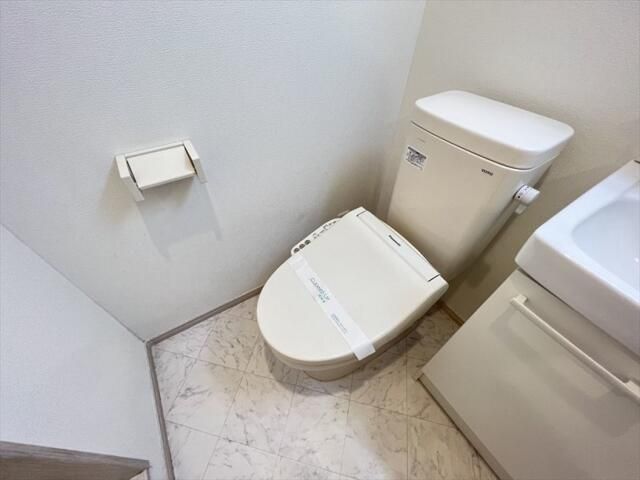 トイレ　ゆったりとした空間のトイレです