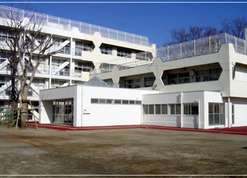 小学校　本宿小学校（小学校）まで371m