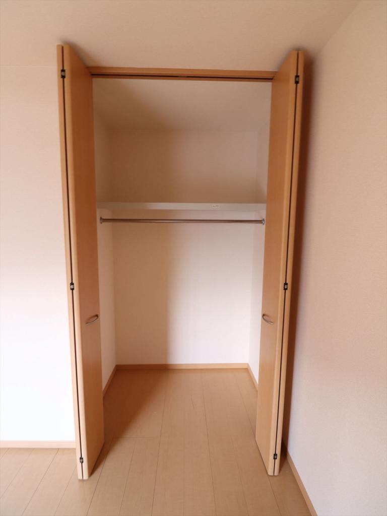 収納　奥行のあるクローゼット