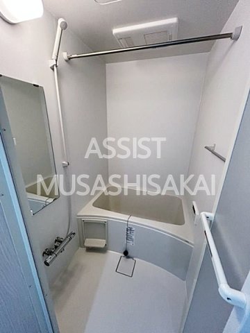 バス・シャワールーム　写真：設備同仕様の別物件です