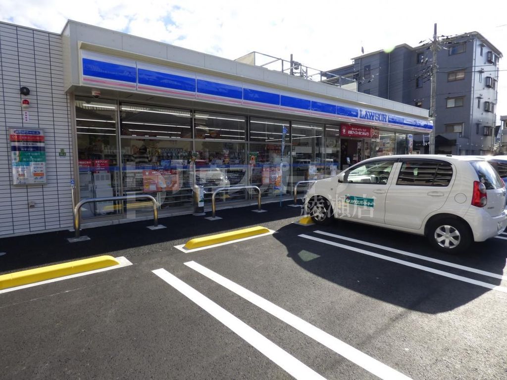 コンビニ　ローソン足立加平二丁目店（コンビニ）まで620m