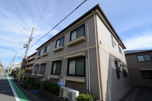 建物外観　TVモニター付きインターホン完備☆
