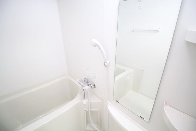 バス・シャワールーム　同タイプ別部屋写真