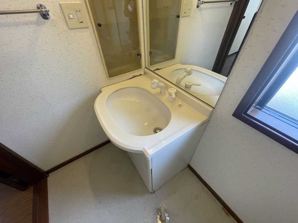 洗面設備　別部屋参考画像