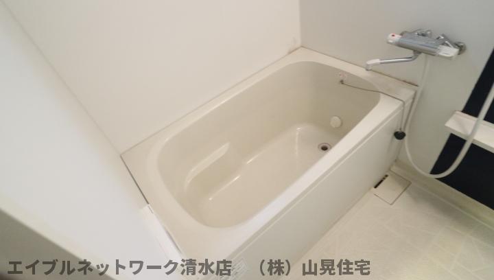バス・シャワールーム　お風呂で日々の疲れを落としましょう