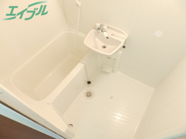バス・シャワールーム　同物件別部屋の写真