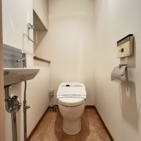 トイレ　同仕様タイプです
