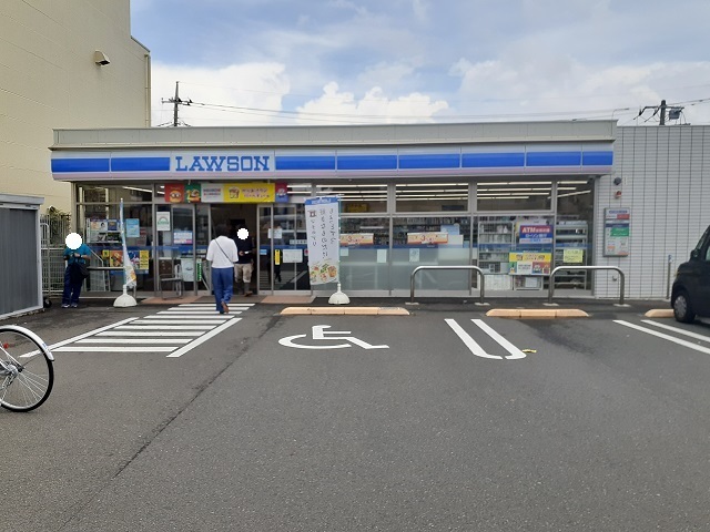 コンビニ　ローソン（コンビニ）まで450m