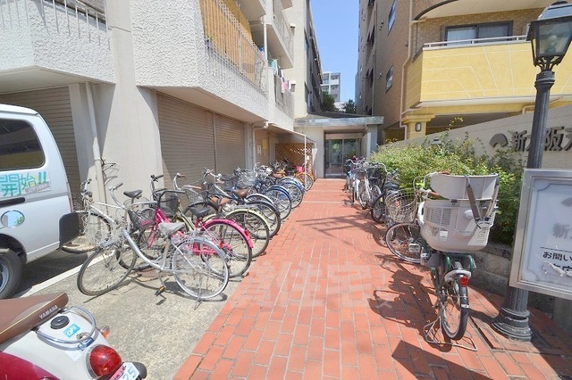 エントランス　駐輪場