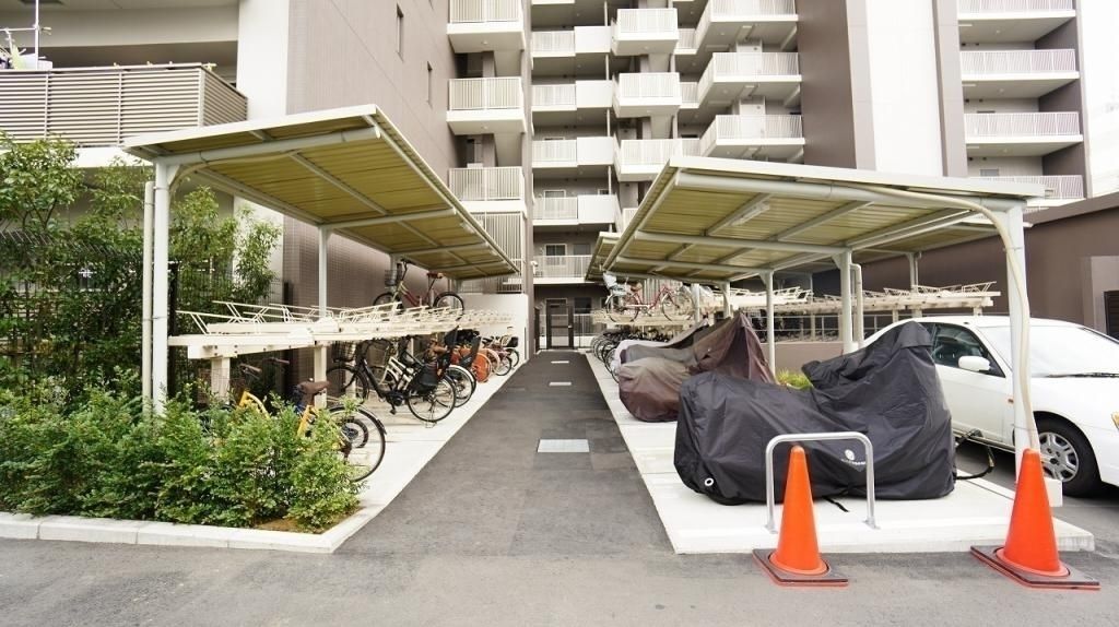 駐車場　駐車場