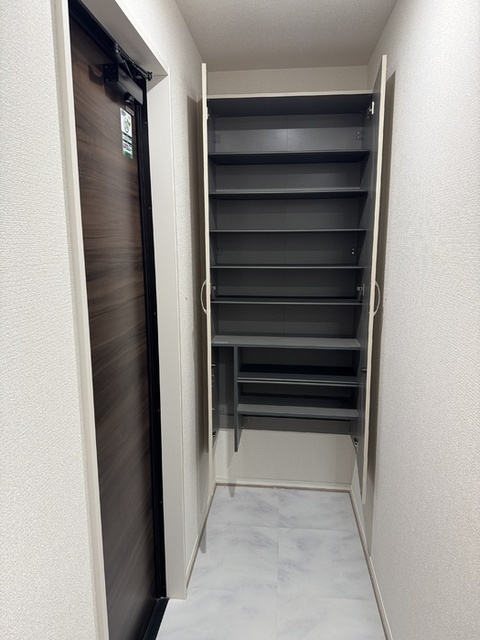 収納　シューズクローゼット