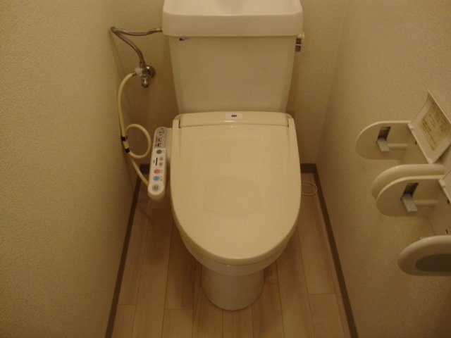 トイレ　シャワー付トイレ